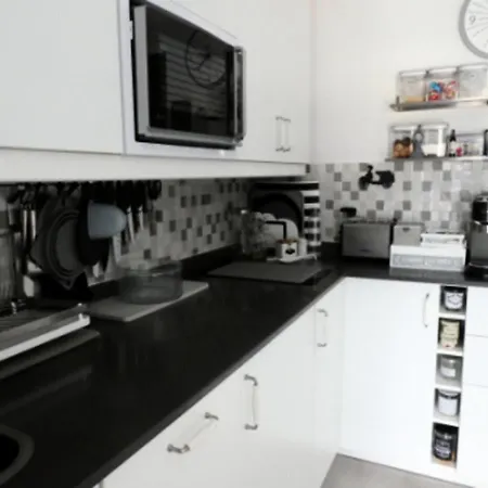 Daire Le Boucanier - N°231- 4eme Etage - Batiment 2 Mae-9904 *